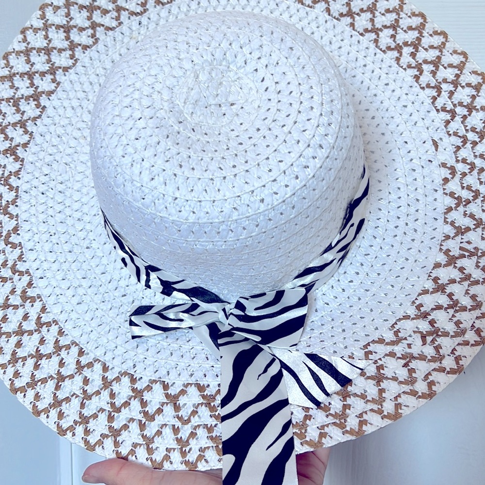 Women Summer Rounded Hat! - Picture 4 of 6
